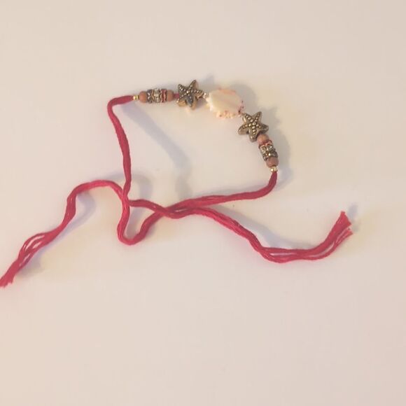 777 Red Strand Cream Red Flower Burst Gold Starfish Charms Bracelet - Picture 4 of 4